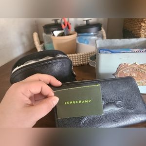 Longchamp wallet and cosmetic bag set